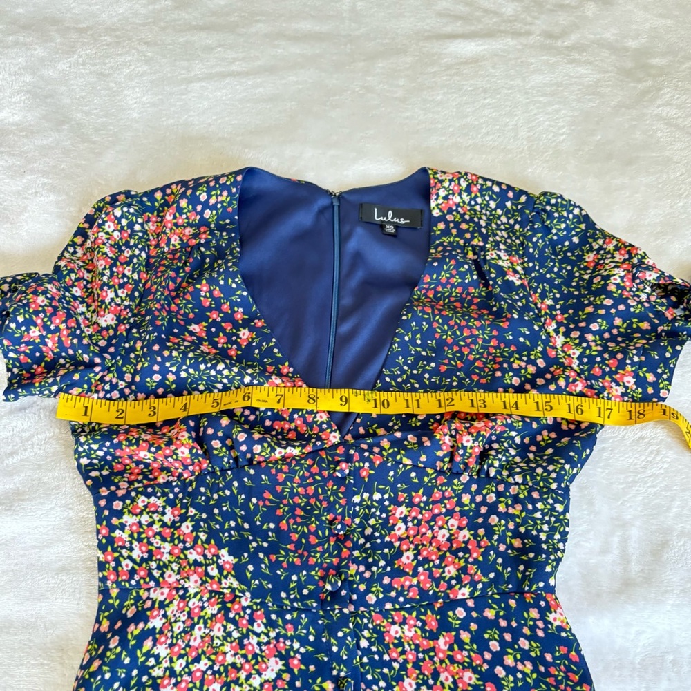 Lulus Austyn Navy Blue Floral Print Tie Sleeve Midi Dress • Size XS - Picture 14 of 14
